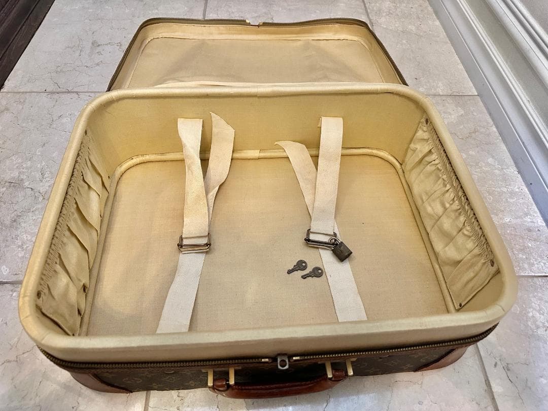 ◆Louis Vuitton ルイヴィトン ストラトス50モノグラム トランク◆