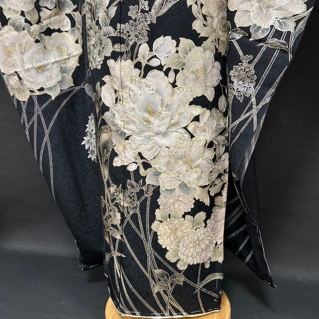 黒ラメ地牡丹や菊の上品な銀彩加工の振袖フルセット