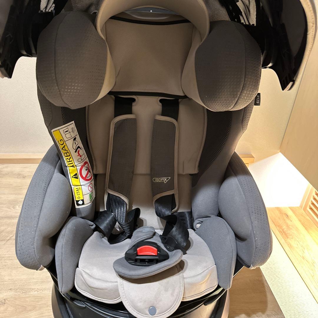 Aprica フラディア　ISOFIX セーフティー