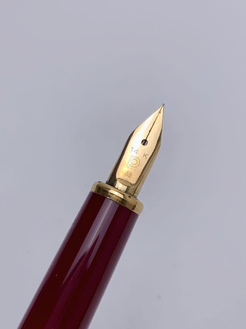 P022 極美品 PLATINUM プラチナ 万年筆 ペン先14K P 細