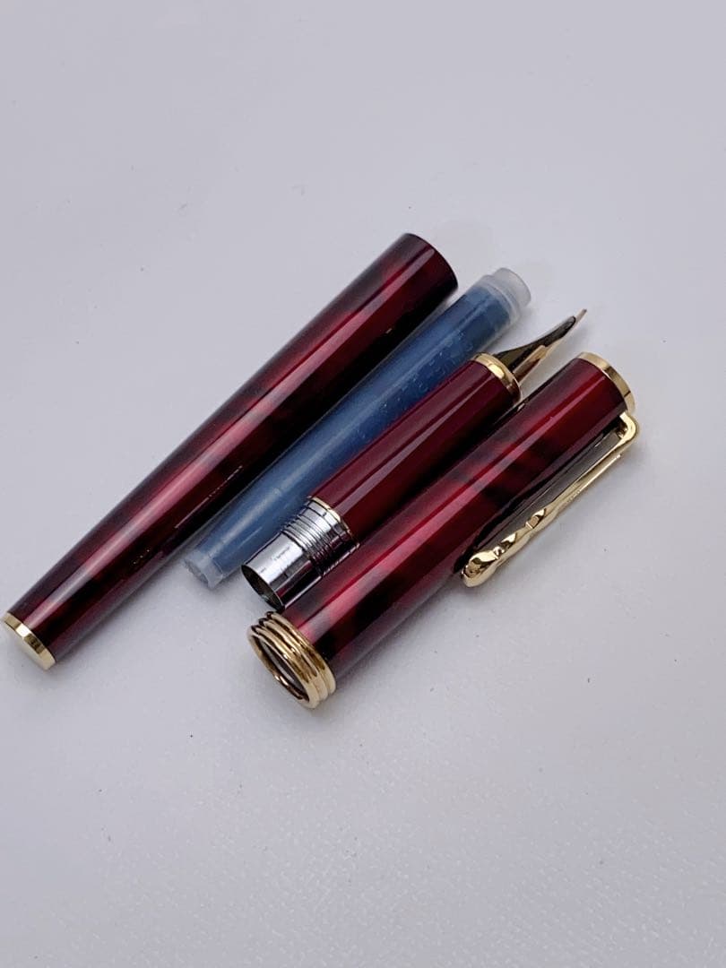 P022 極美品 PLATINUM プラチナ 万年筆 ペン先14K P 細