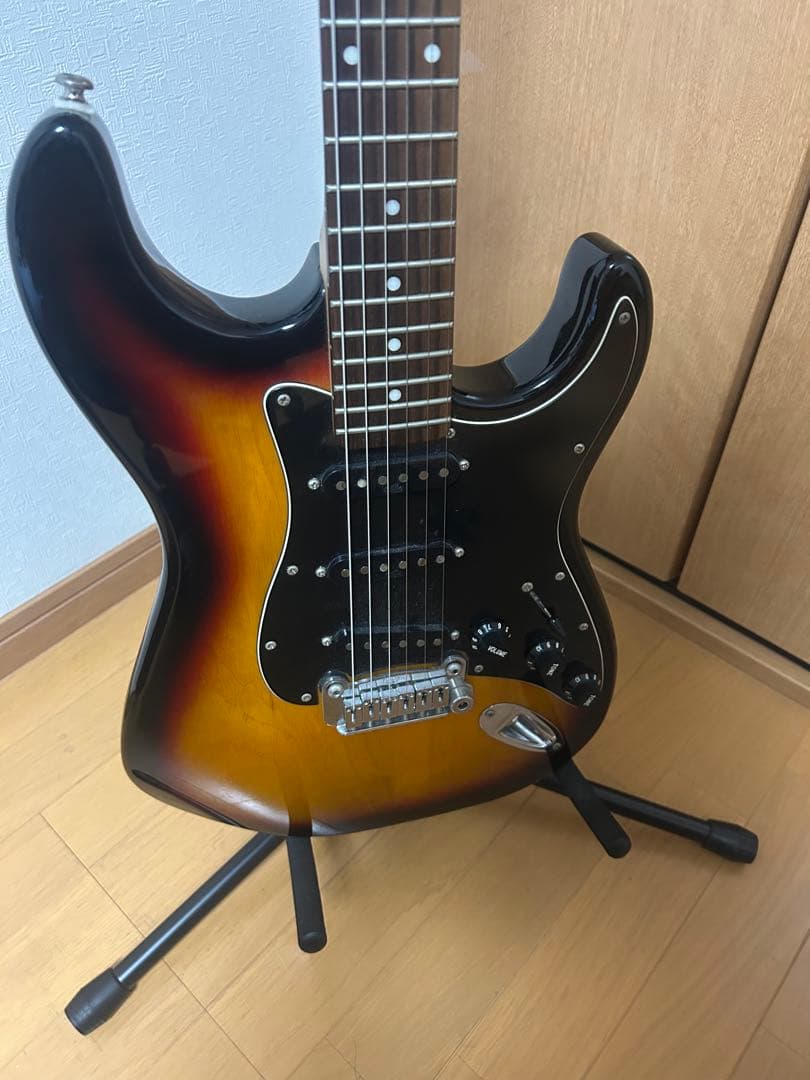 な*け様 G&L Legacy ストラトキャスター