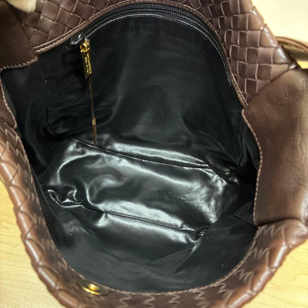 ボッテガヴェネタ　イントレチャート　ショルダーバッグ ワンショルダー　ブラウン