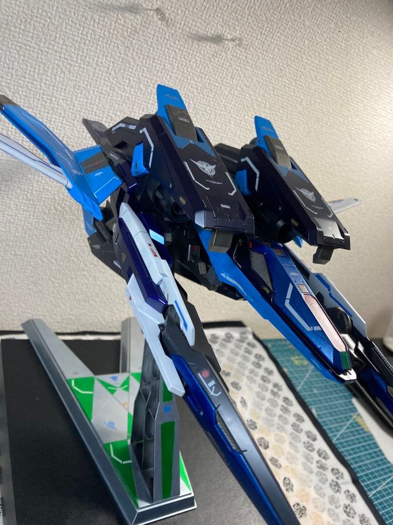 gnアームズ　RGエクシア　完成品　全塗装