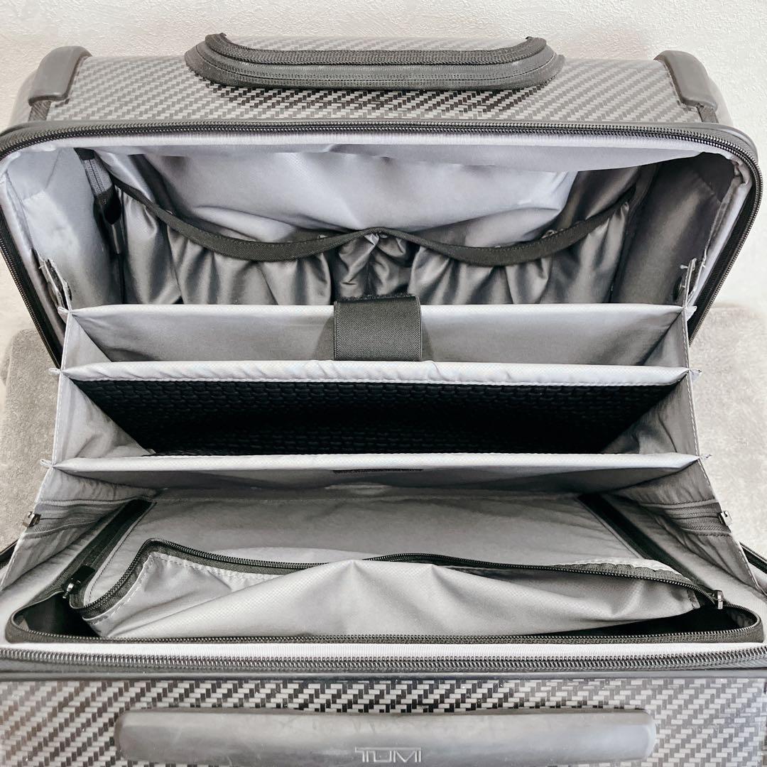 TUMI トゥミ ツミ キャリーケース スーツケース　４輪