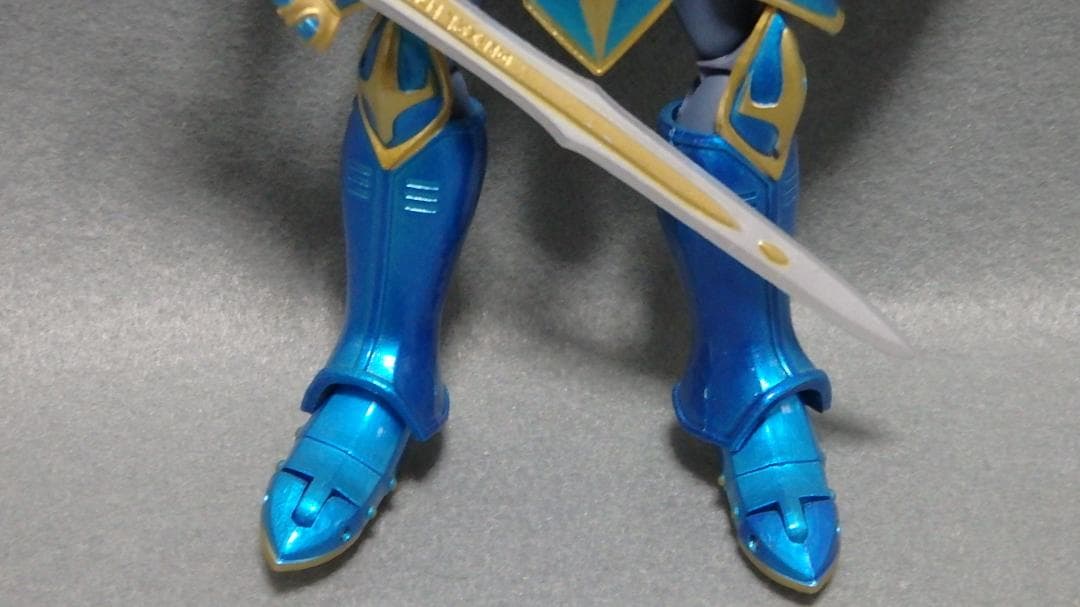 ドラゴンクエスト 伝説の鎧 ロトの装備 フィギュア