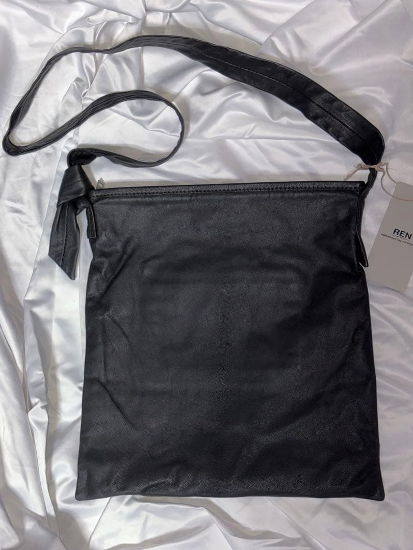 REN zipスクエアショルダーS (black)