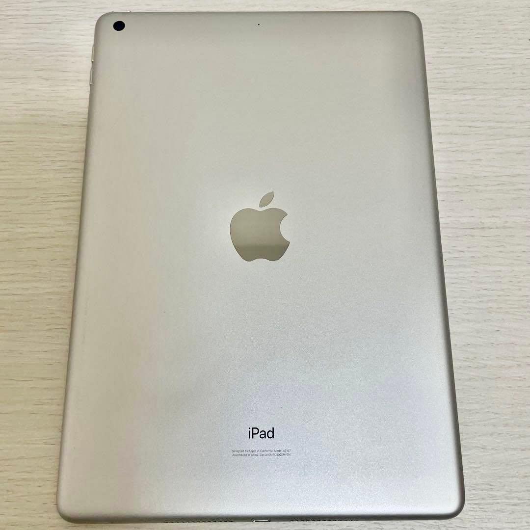 Apple iPad 第7世代 シルバー 32GB + Apple Pencil