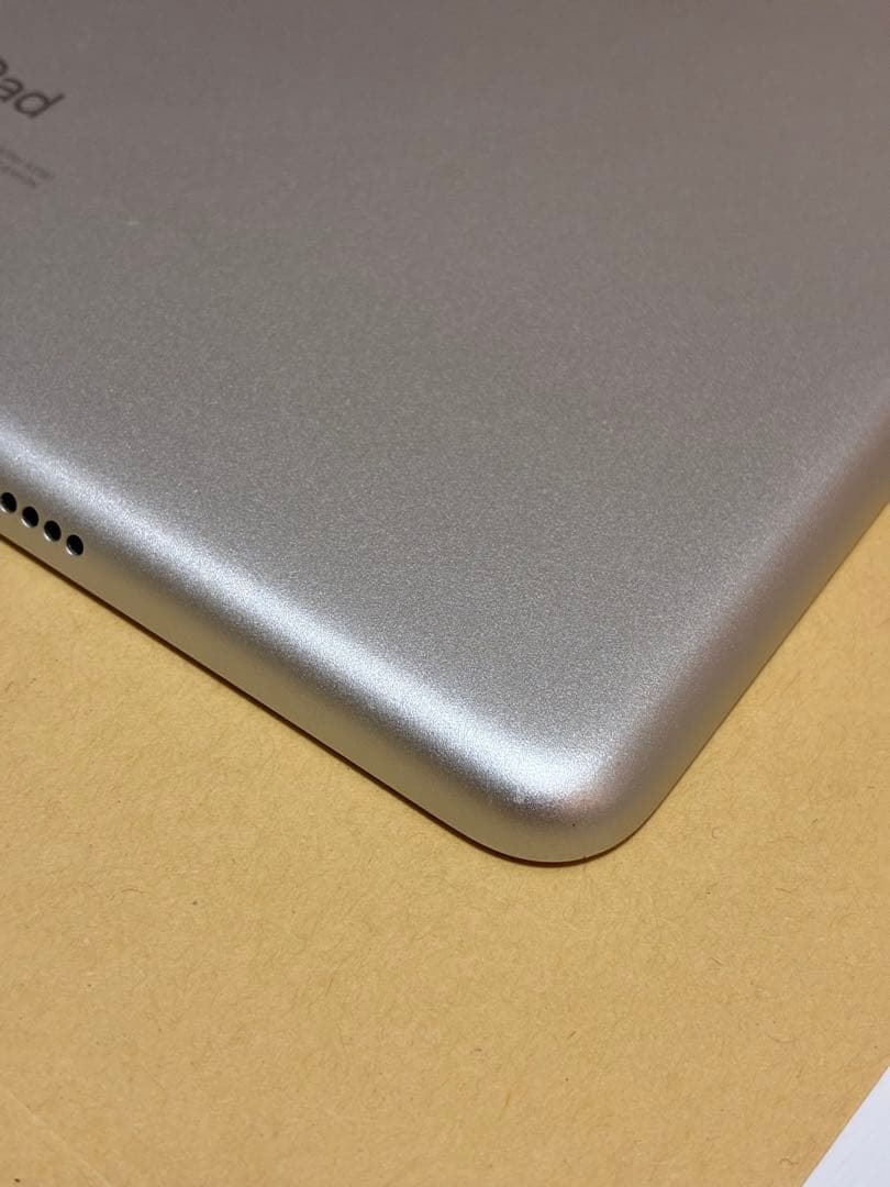 Apple iPad 第7世代 シルバー 32GB + Apple Pencil