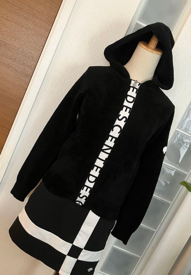 デサント　モールニットパーカー　ジップアップ　ブラック