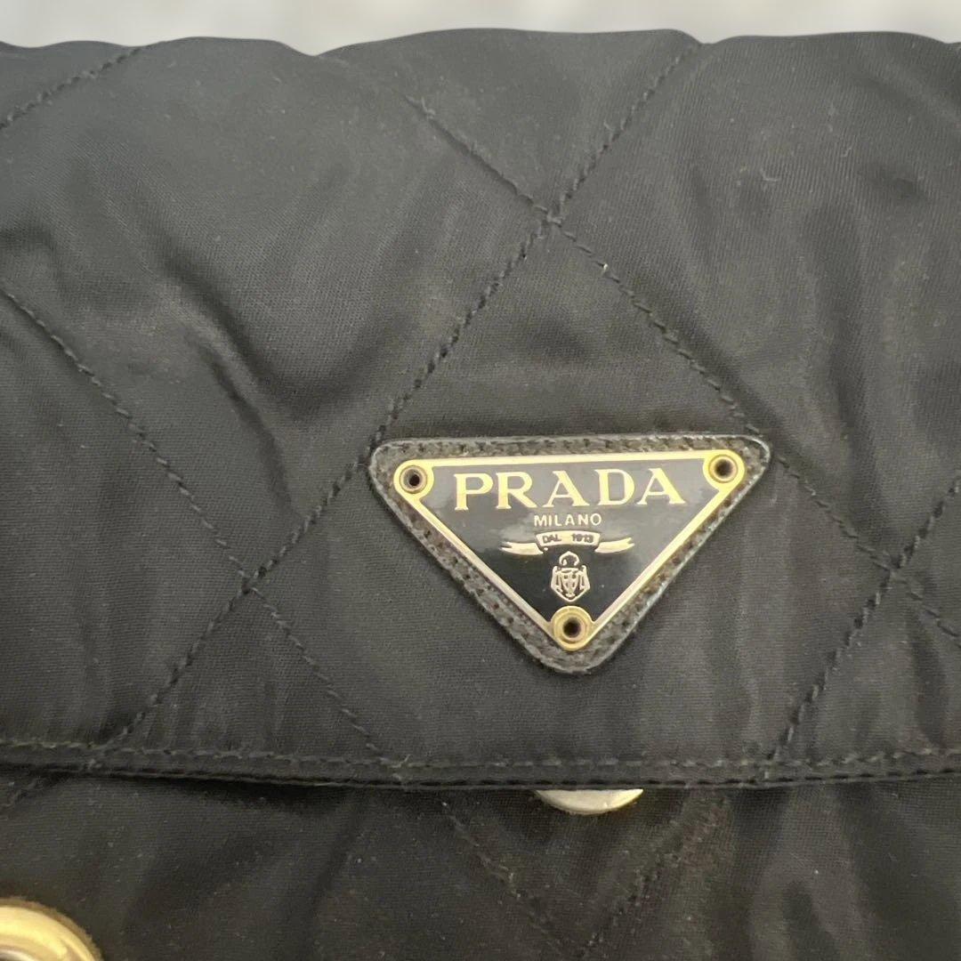 PRADA キルティング　ブラック