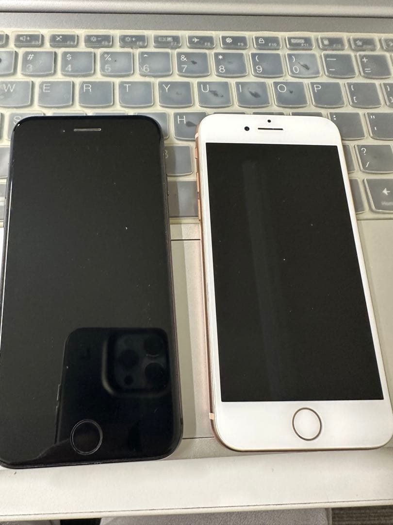 iPhone 8 ブラック・ゴールド 2台ジャンク