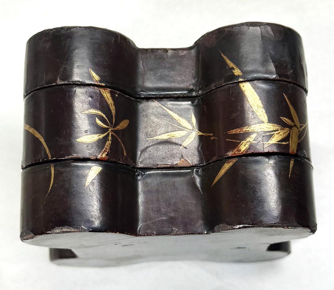 明末清初時代 木製珍獣花草文蒔絵二段小物入れ 漆器 時代物 唐物 WWWT084