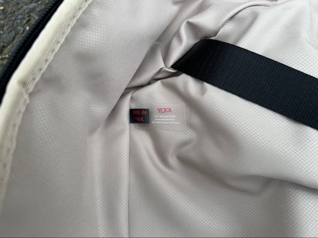 TUMI トゥミ 4輪ソフトキャリー 機内持込サイズ