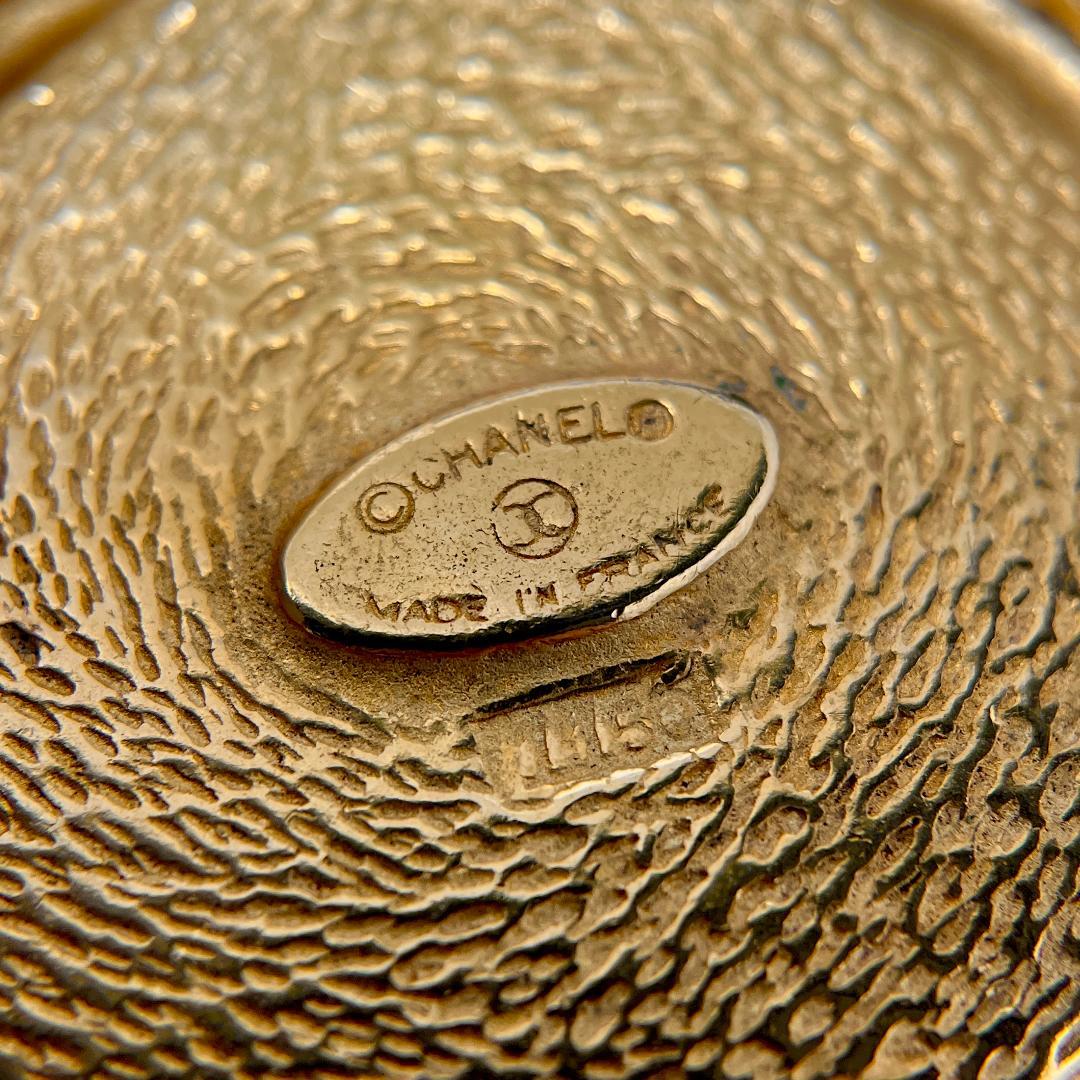 CHANEL ブローチ カンボン 1150