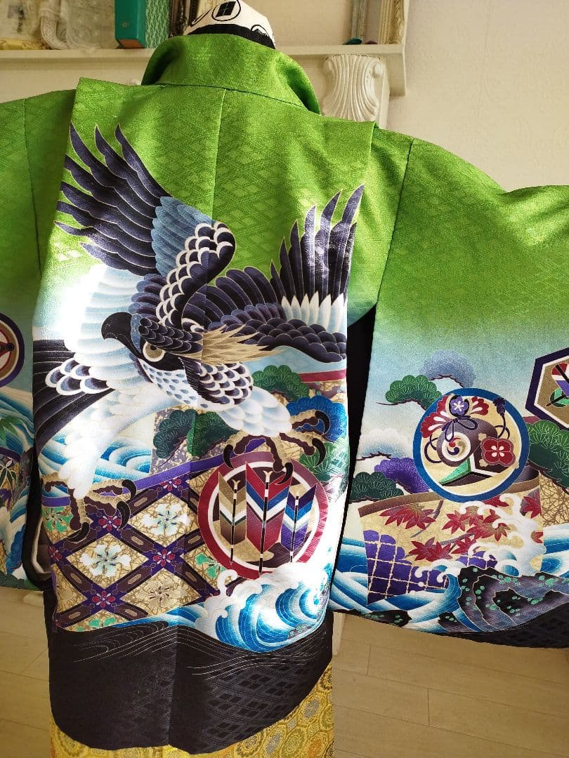 グリーン系の羽織りに金の袴が格好良い☆男の子七五三５歳