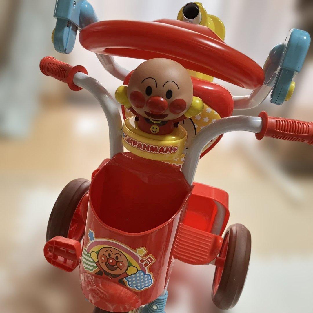 アンパンマン 三輪車 赤