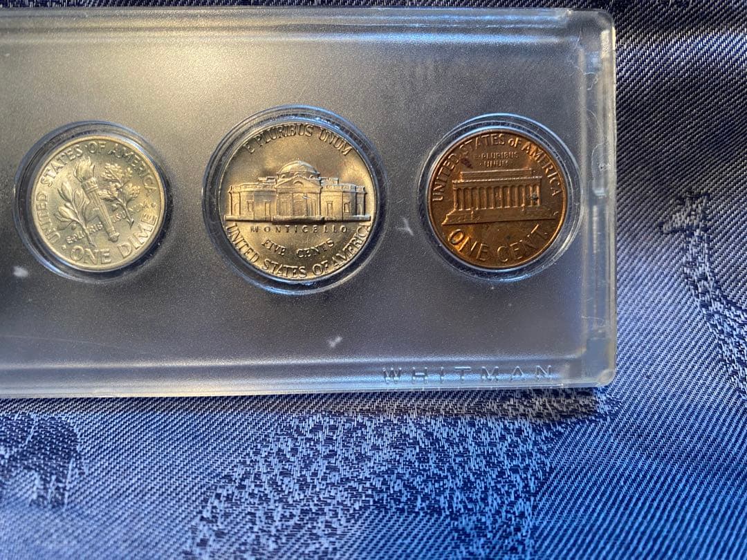 アメリカの未使用の貨幣セットです。