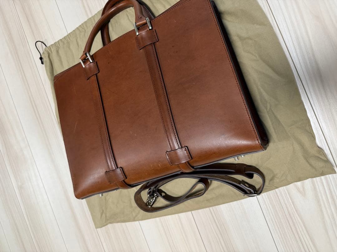 Le Bonheur ブッテーロ天ファスナーブリーフケース　茶　ル・ボナー