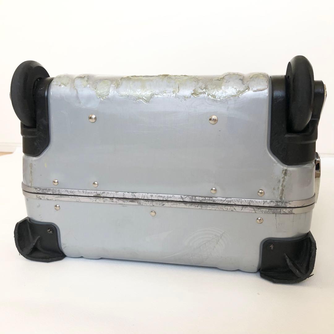 ゼロハリバートン　2輪　スーツケース　31L キャリーケース　機内持ち込み可能