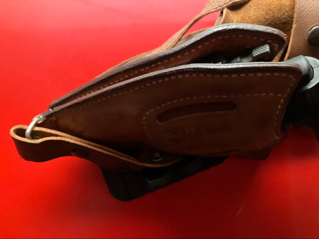 Bianchiショルダーホルスター 9R 1 .38/.357S&W/COLT