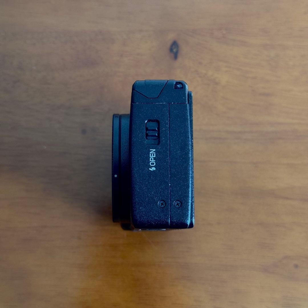 RICOH GR DIGITAL IV ｜シャッター回数1808