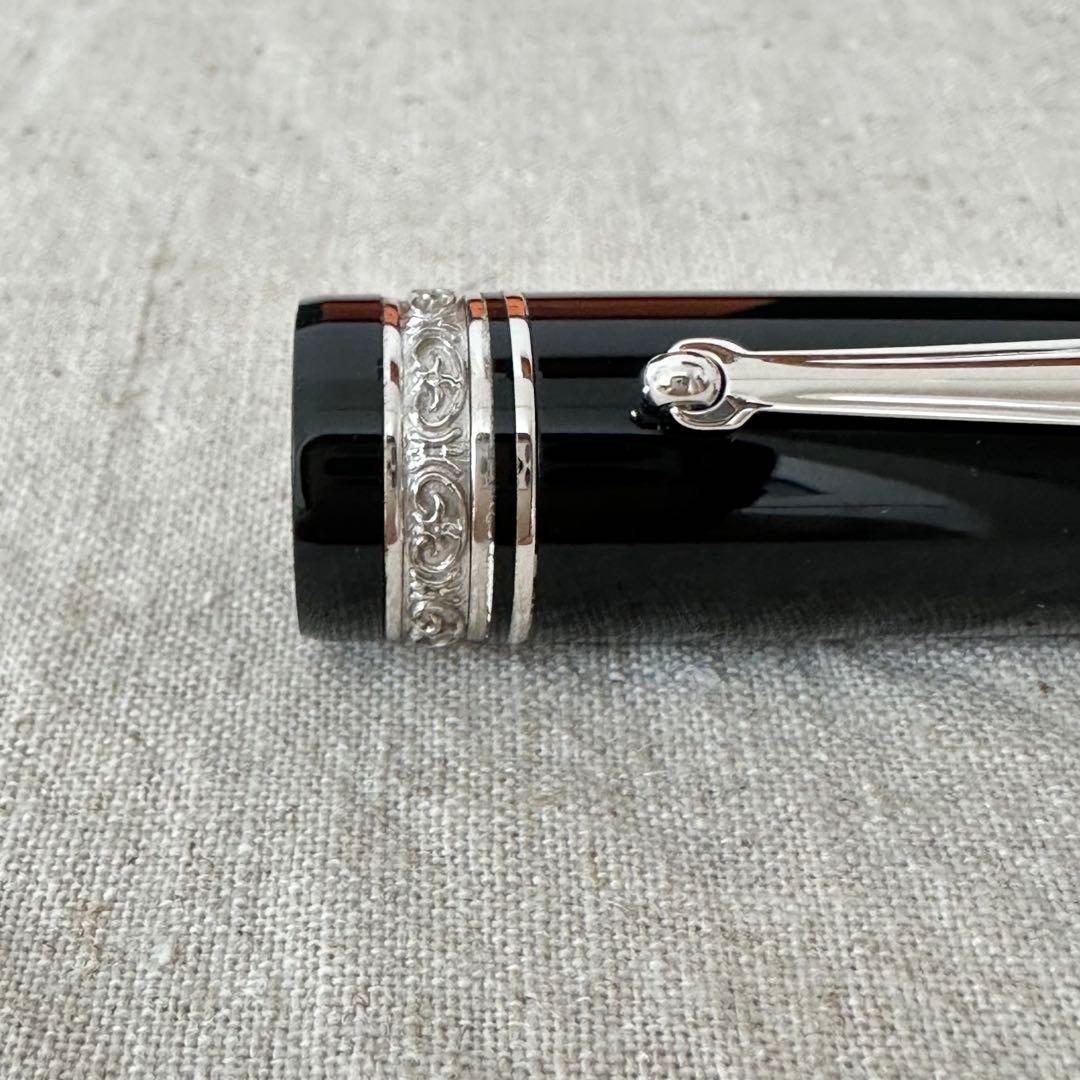 【希少】DELTA ドルチェビータ　フュージョンニブ 18K　M字　ピストン式