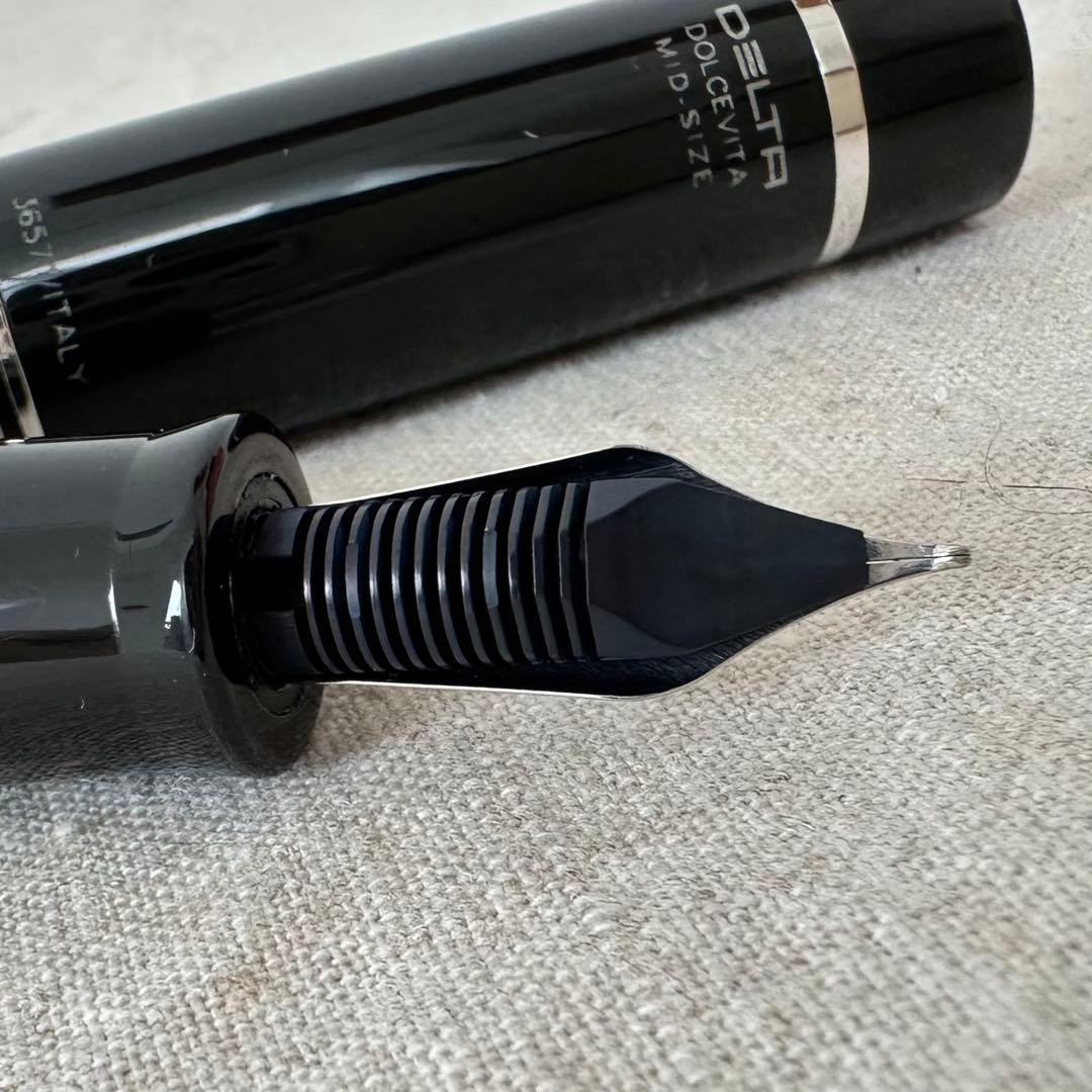 【希少】DELTA ドルチェビータ　フュージョンニブ 18K　M字　ピストン式