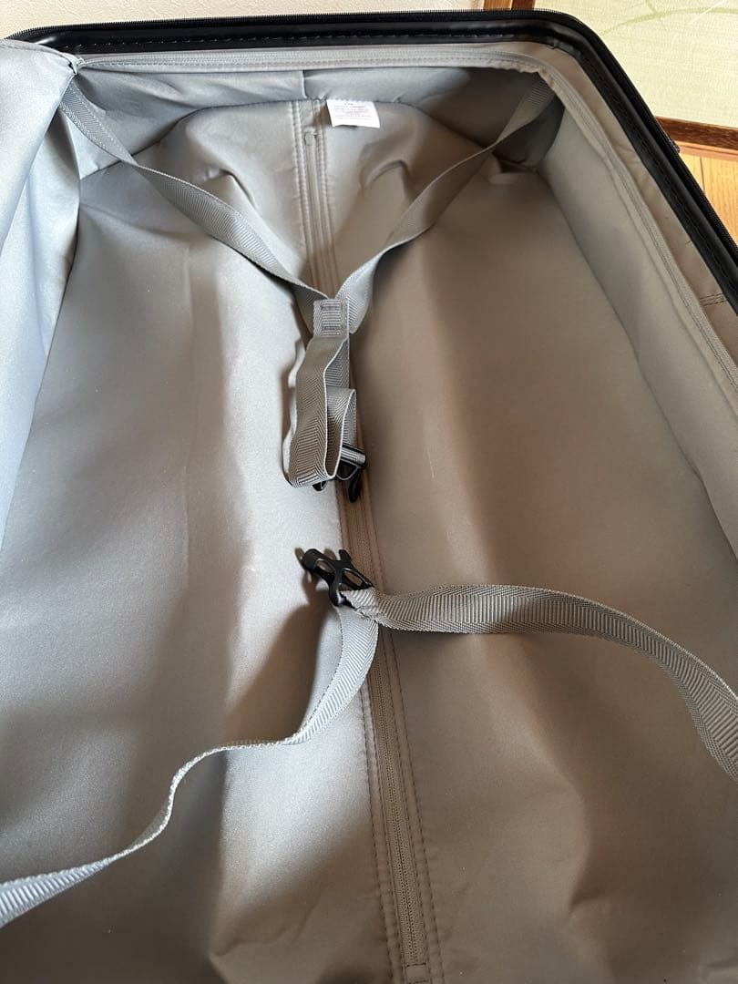 無印キャリーケース　スーツケース　63L ブラック 鍵1本