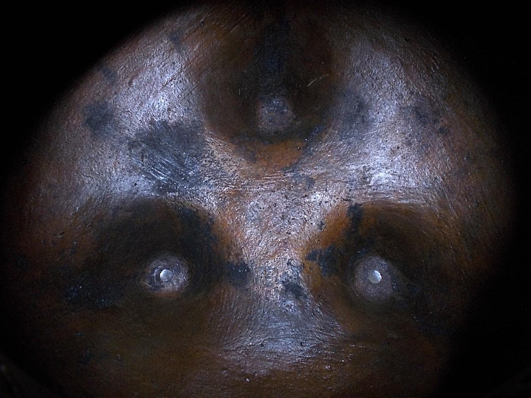 茶道具 釜師:畠春斉 風炉師:一ノ瀬宗辰 唐銅切合鬼面風炉 茶釜 釜環 共箱