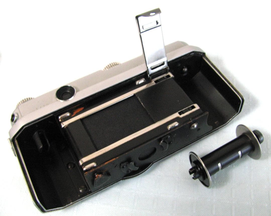 ★FOCAフォカ PF通称「ワンスター」沈胴式OPLAR 1.3.5ｆ＝5cm