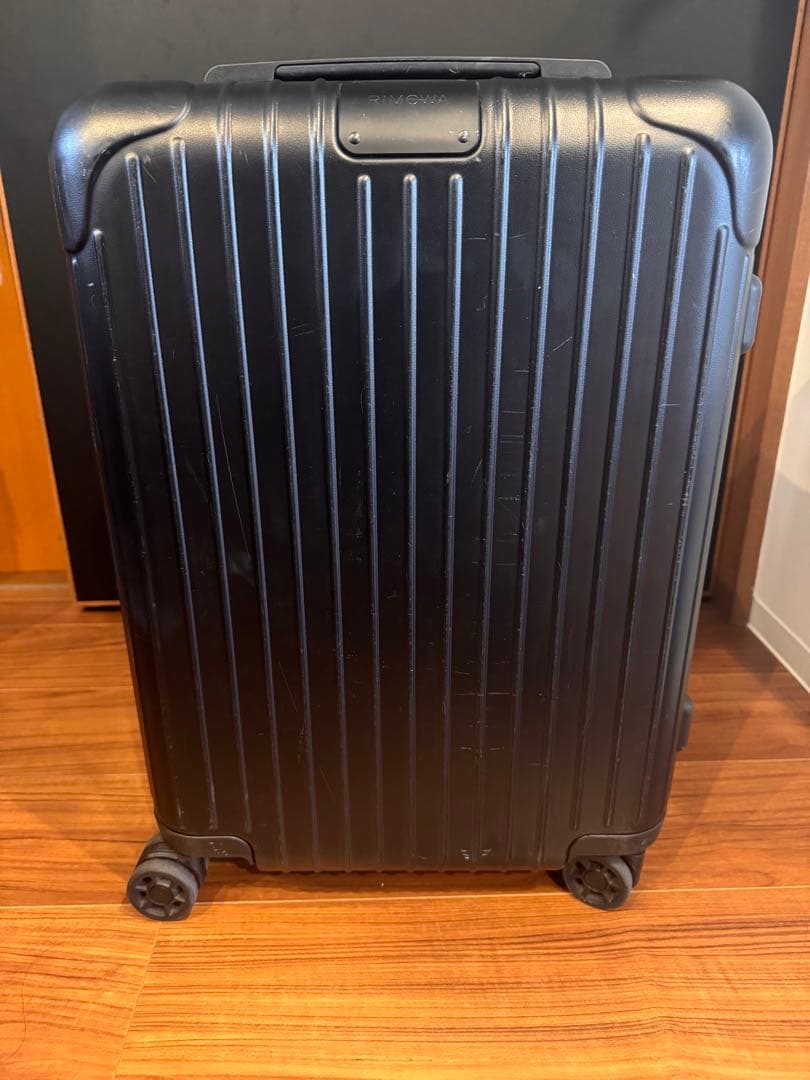 RIMOWA ESSENTIAL キャビン ブラック
