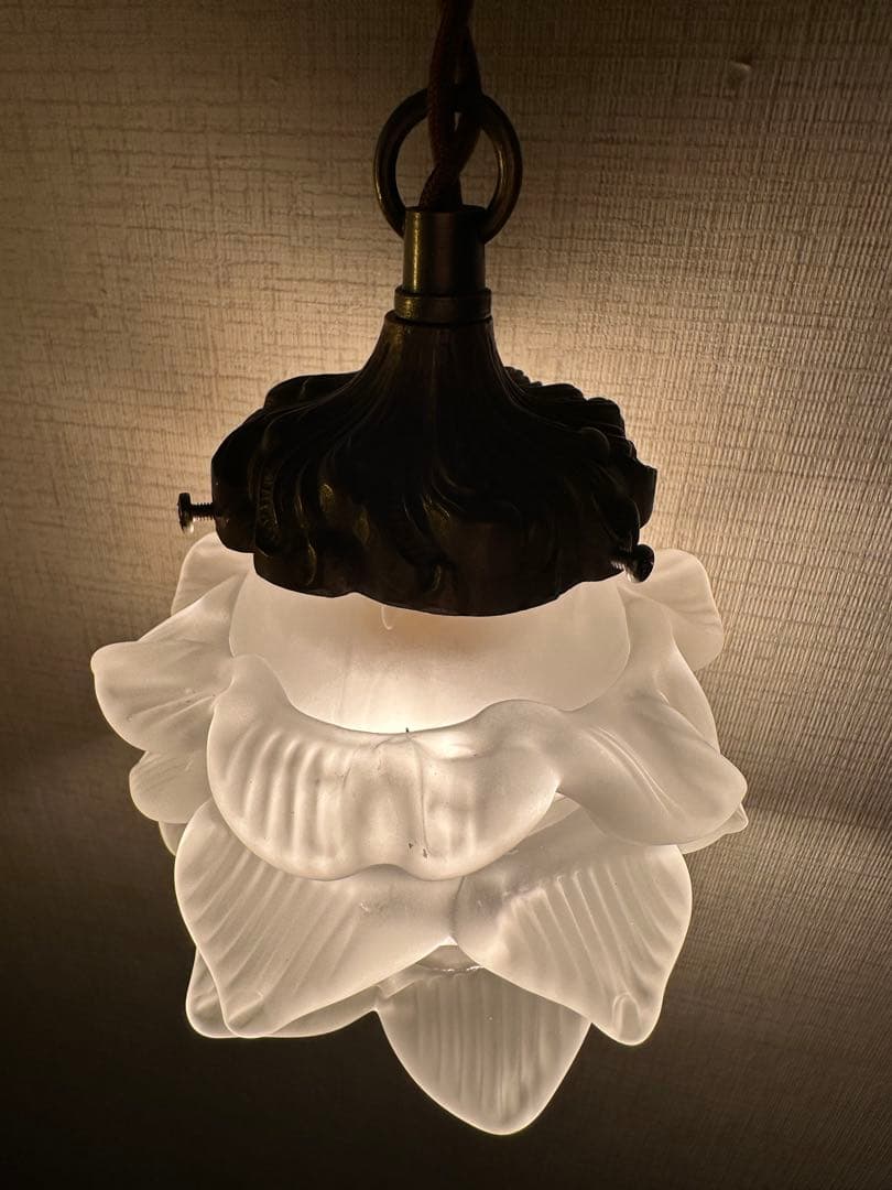 1920年代 フランス アンティーク アプリカシオン 可愛い薔薇のアトリエランプ