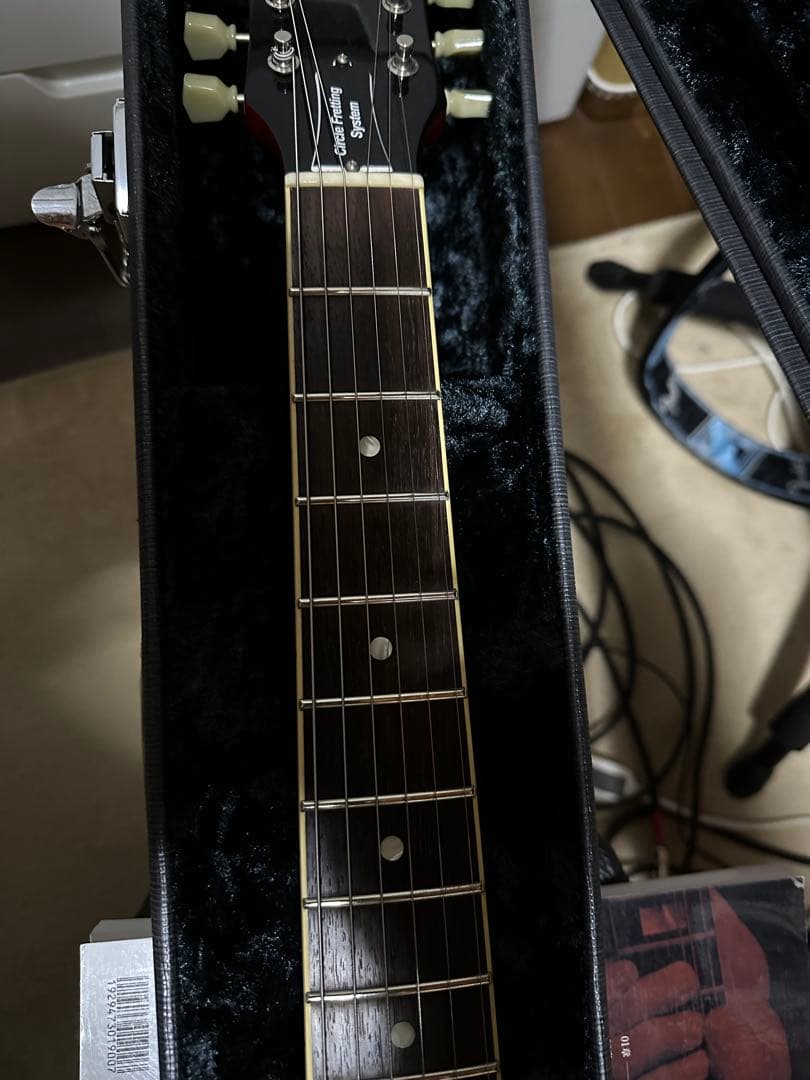 HISTORY セミアコースティックギター 赤