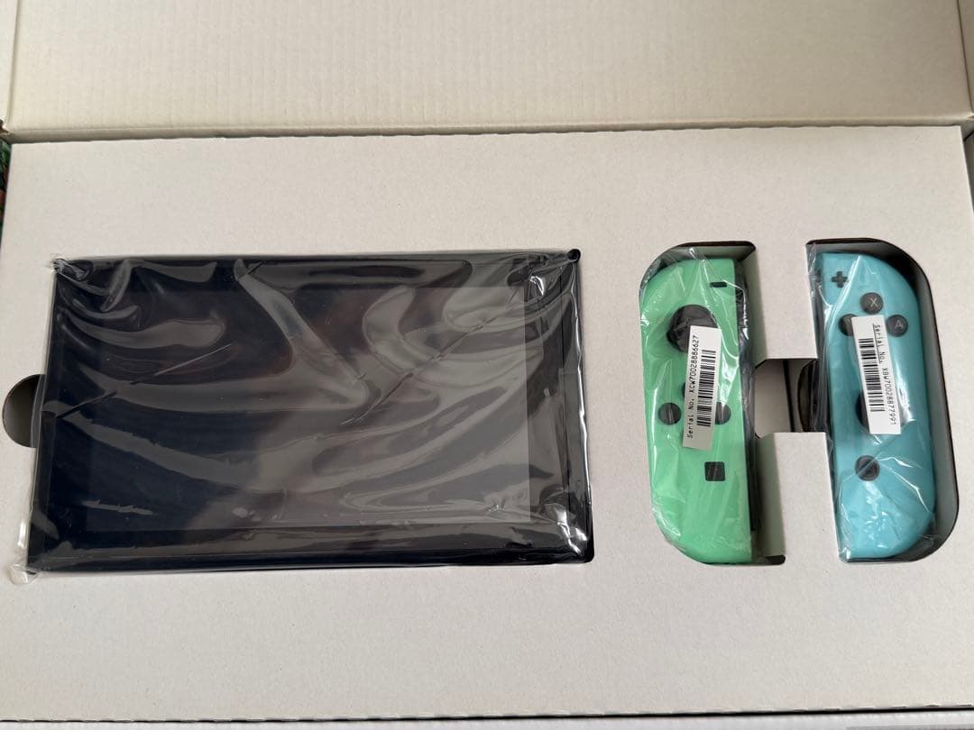 Nintendo Switch　本体　あつまれどうぶつの森　ケース・SDカード付