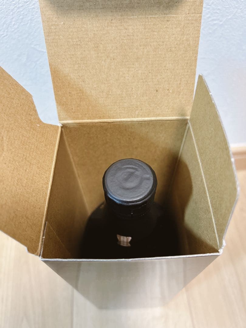 新品未開封　山崎 18年 シングルモルトウイスキー 箱入り