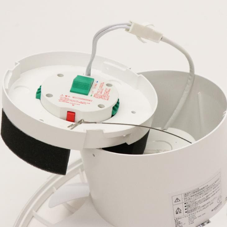 【暑さ、光熱費対策に！】LEDシーリングファンライト ブラック 1台