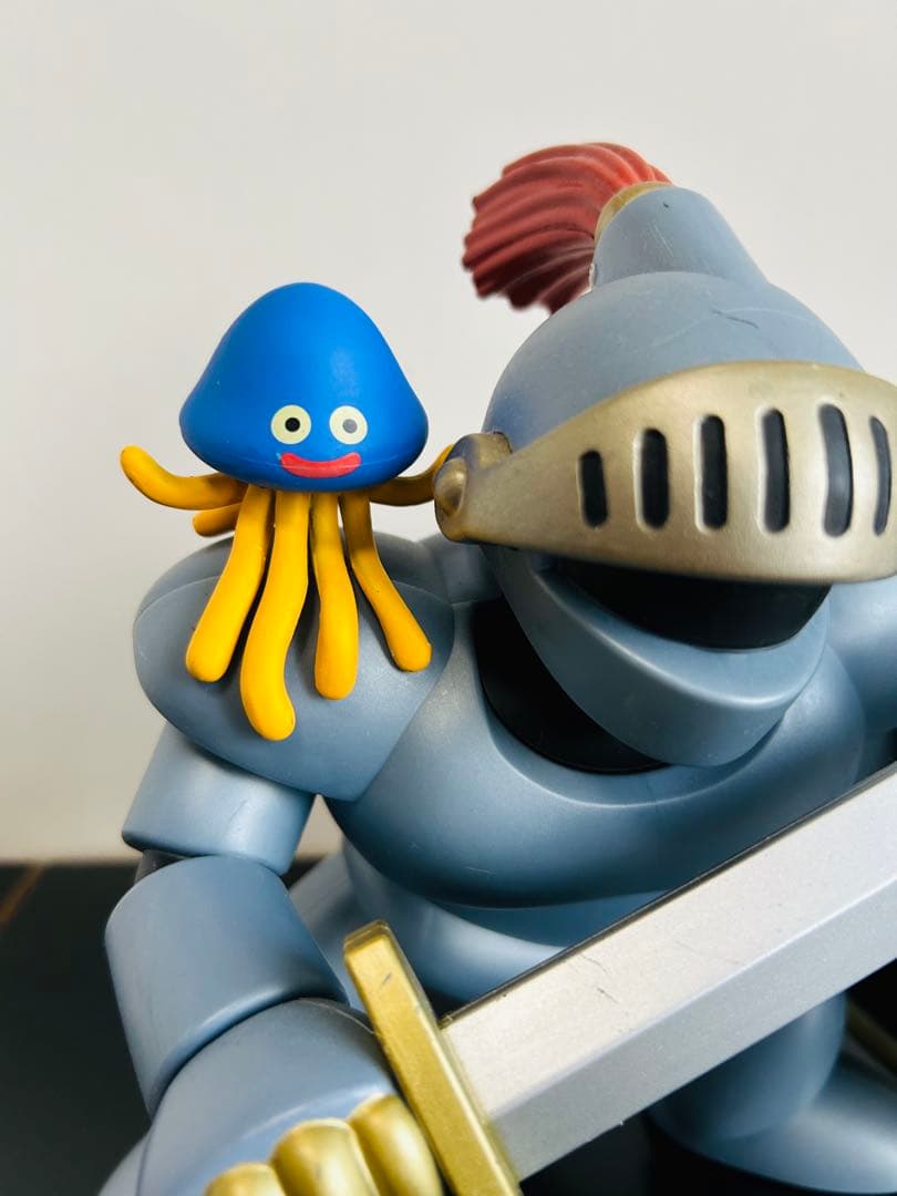 ドラゴンクエスト　フィギュア　さまよう鎧　ホイミスライム　セットフィギュア