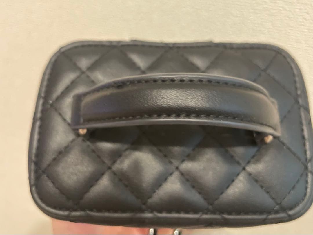 ダーリッチ/キルティングスクエアミニバッグ/シルバーパーツ