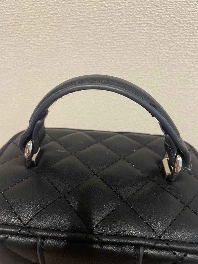 ダーリッチ/キルティングスクエアミニバッグ/シルバーパーツ