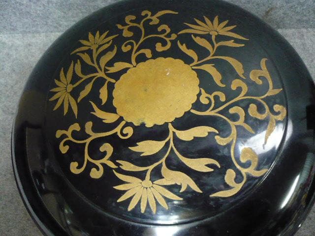黒塗 蒔絵 菊唐草図 飯櫃 [B31520]