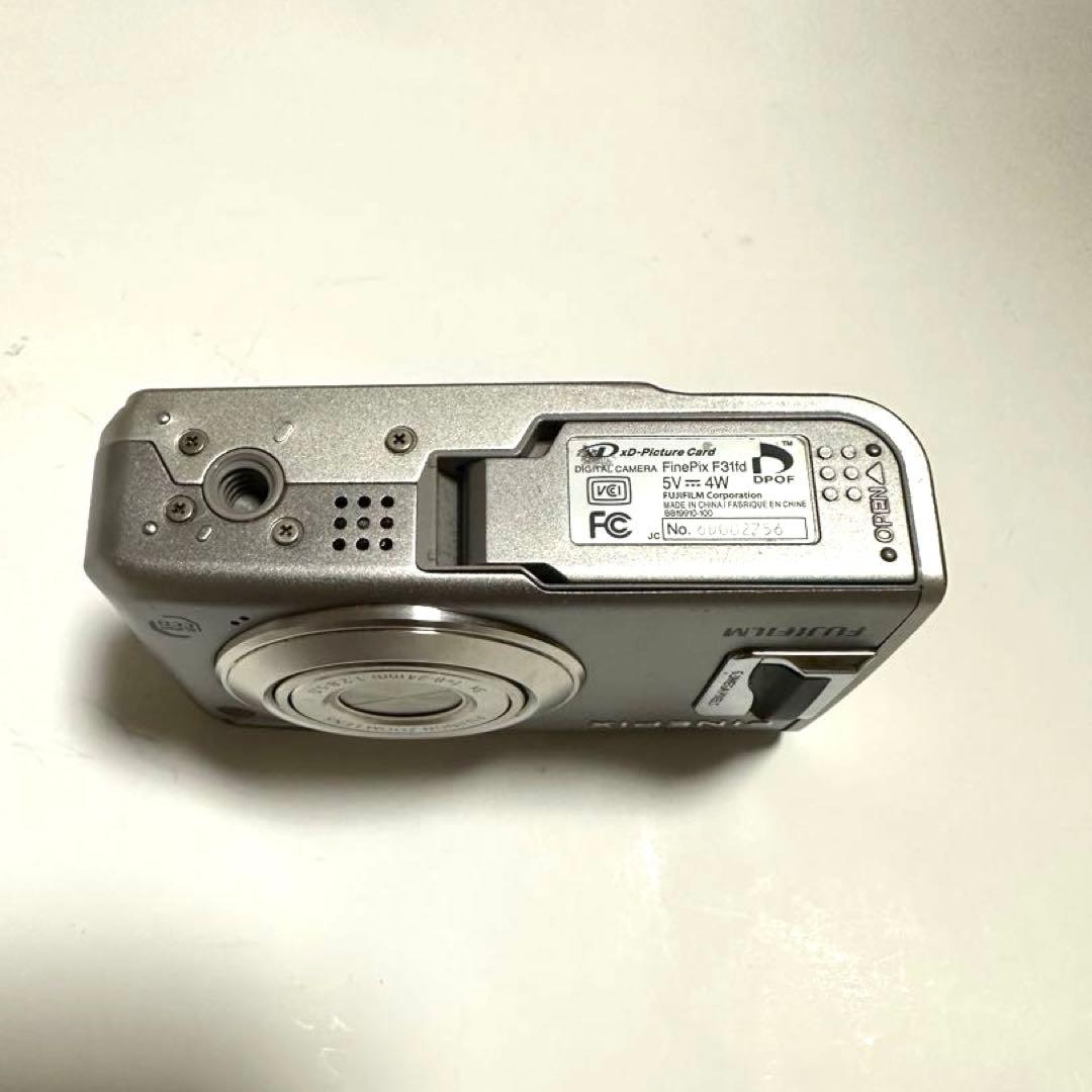 デジタルカメラ Fujifilm FinePix F31