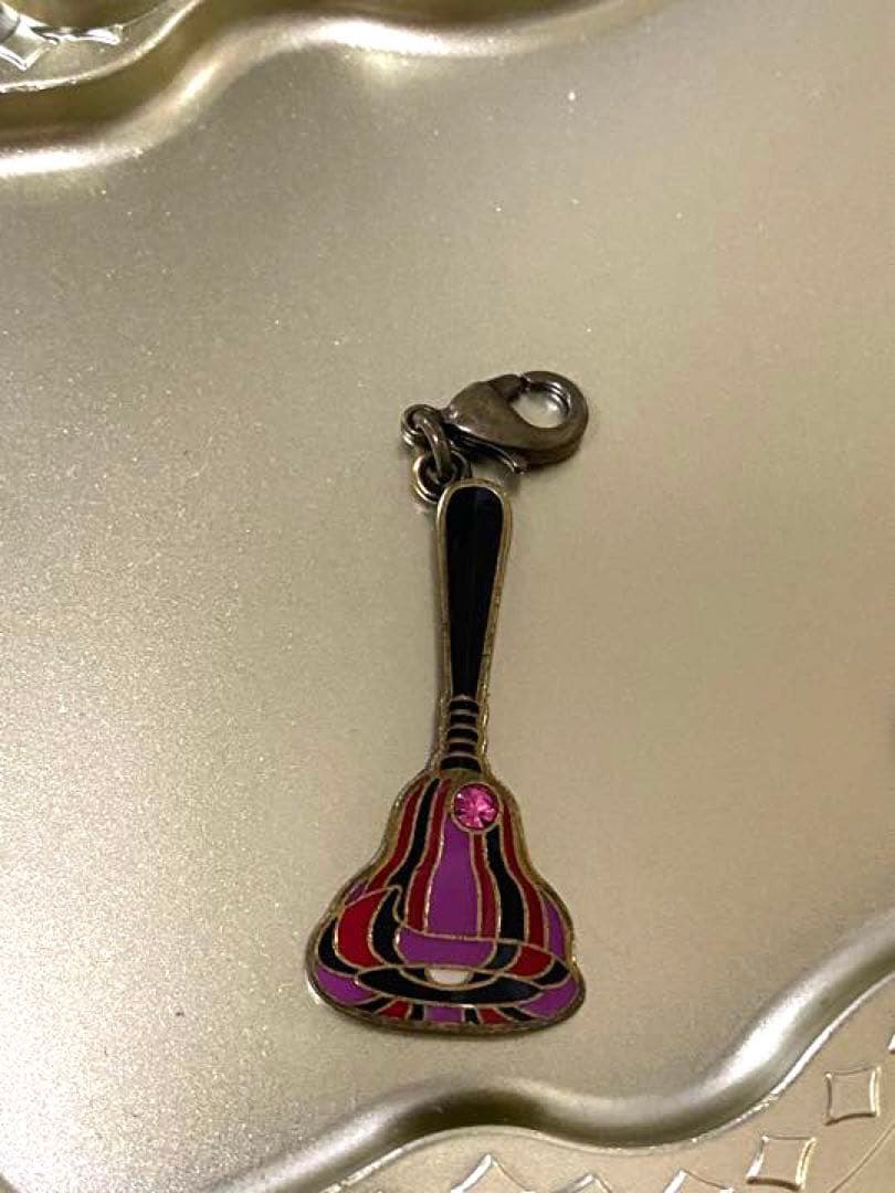 ディズニー　ハロウィン　ヴィランズ　チャーム　手下　女王　フロロー　2017年