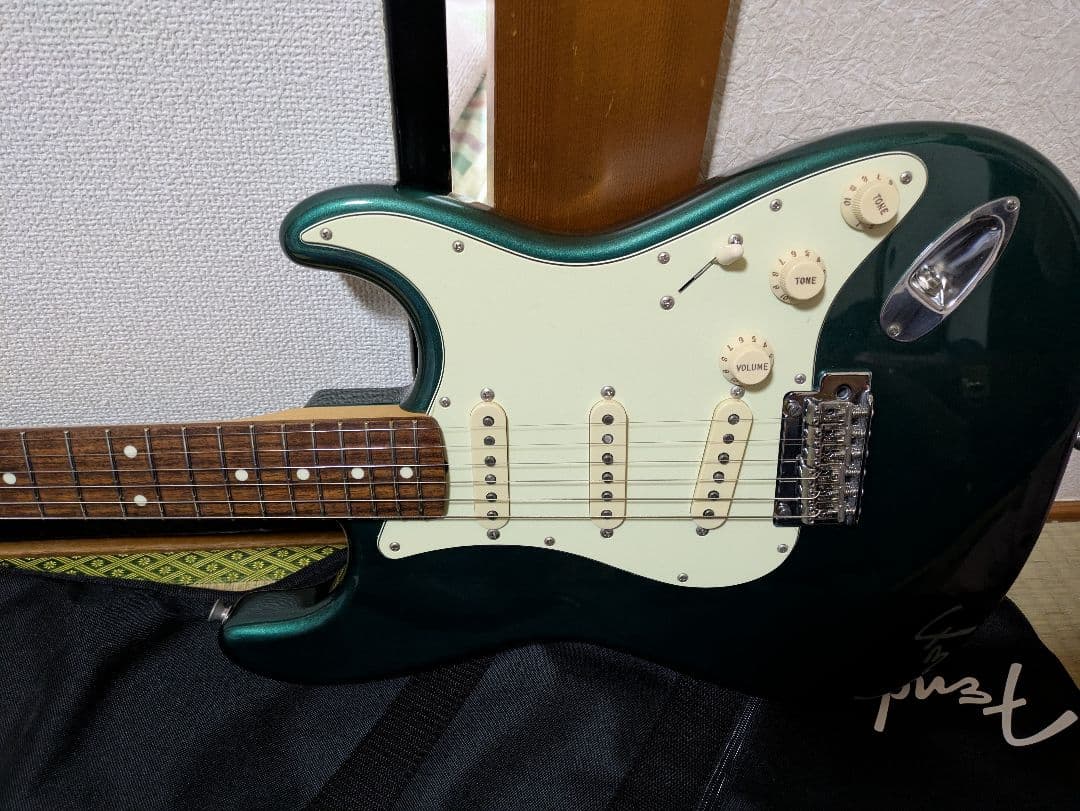 ギター Fender MIJ Hybrid 60s Stratocaste