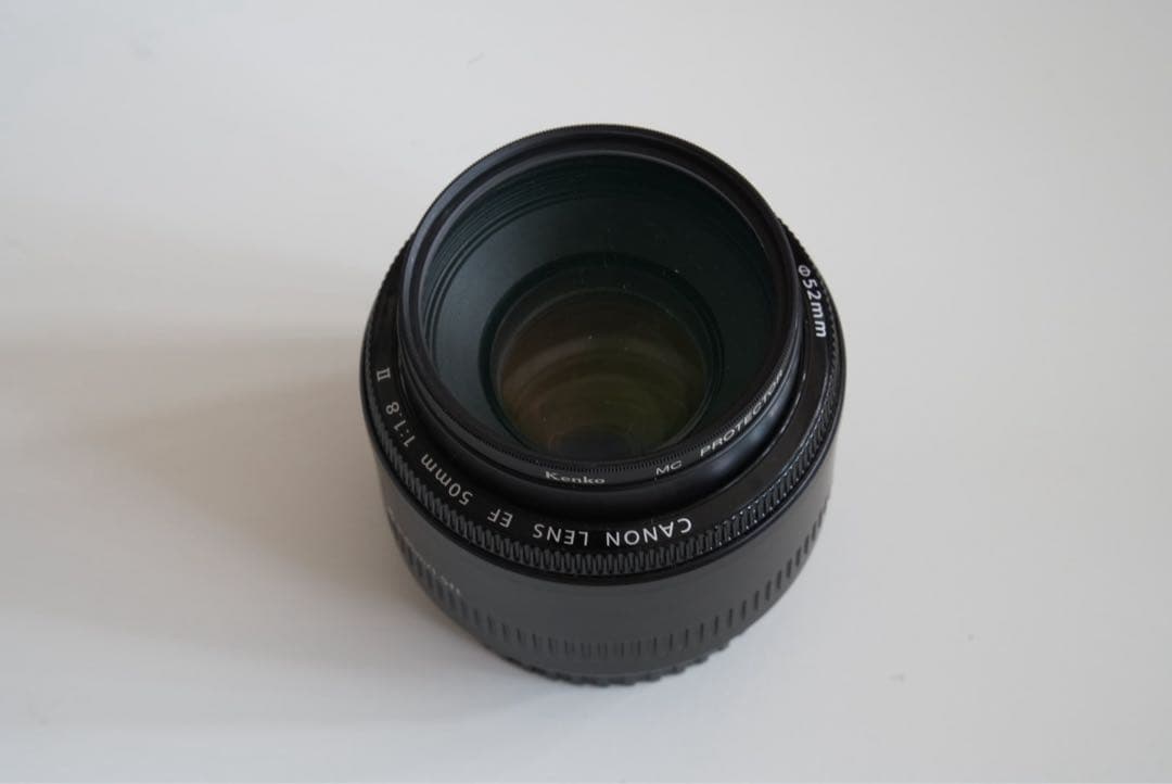 Canon EF 50mm f/1.8 レンズ（おまけ付き）
