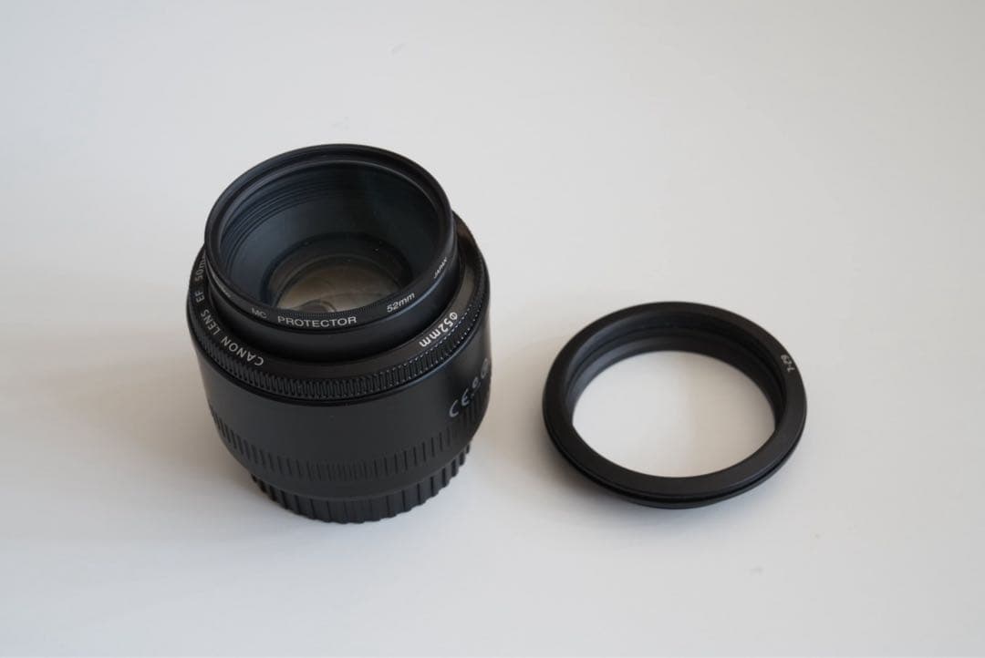 Canon EF 50mm f/1.8 レンズ（おまけ付き）