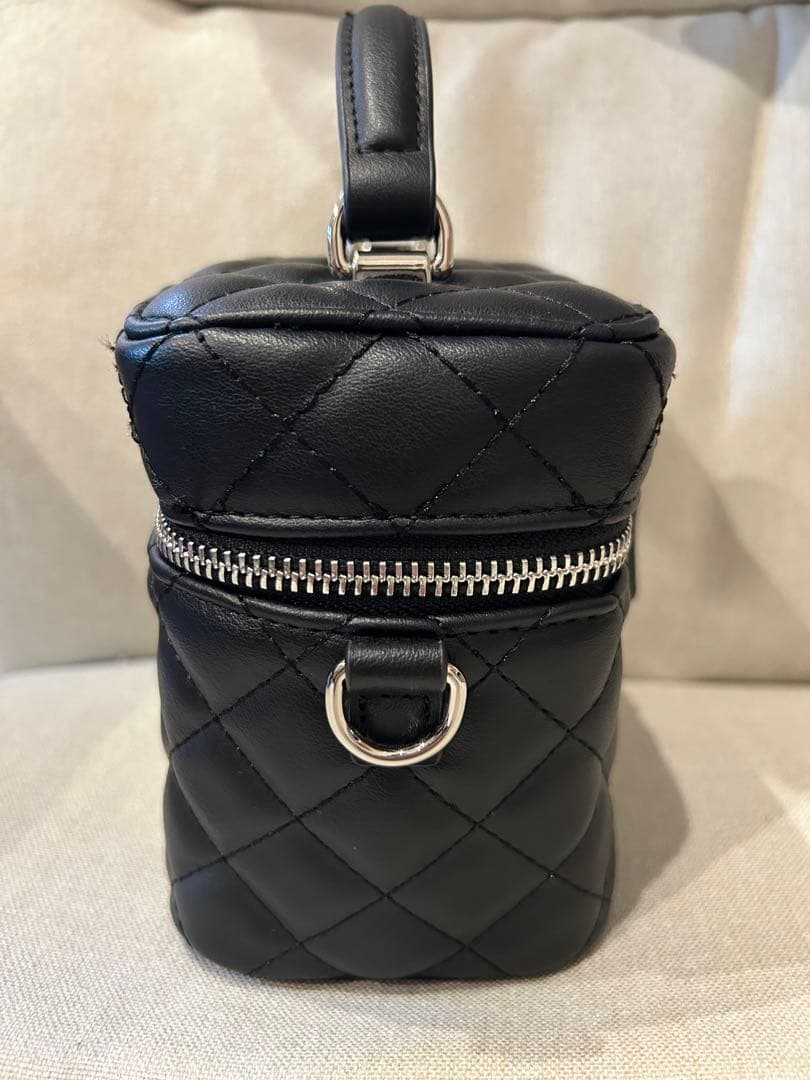 Darich キルティングスクエアミニバッグ　ブラック