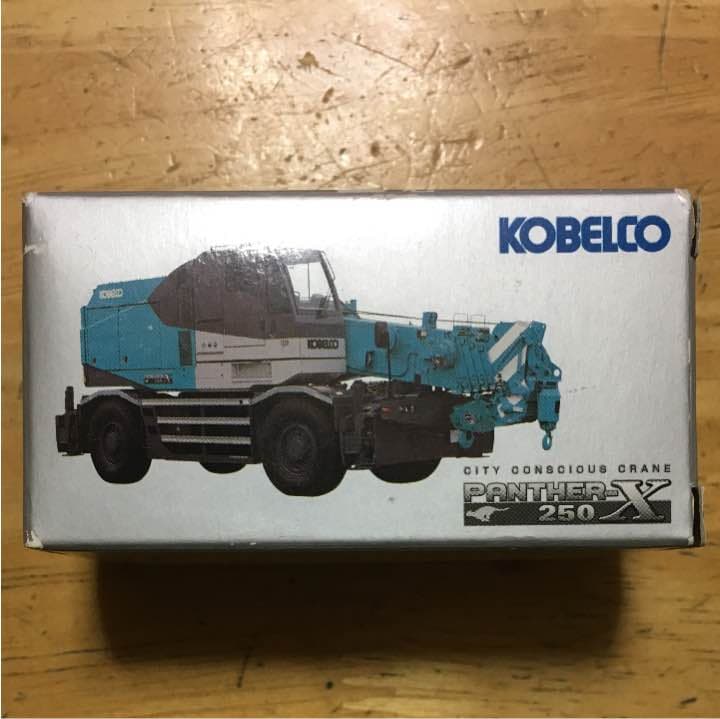 トミカ KOBELCO コベルコクレーン PANTHER-X 250 非売品