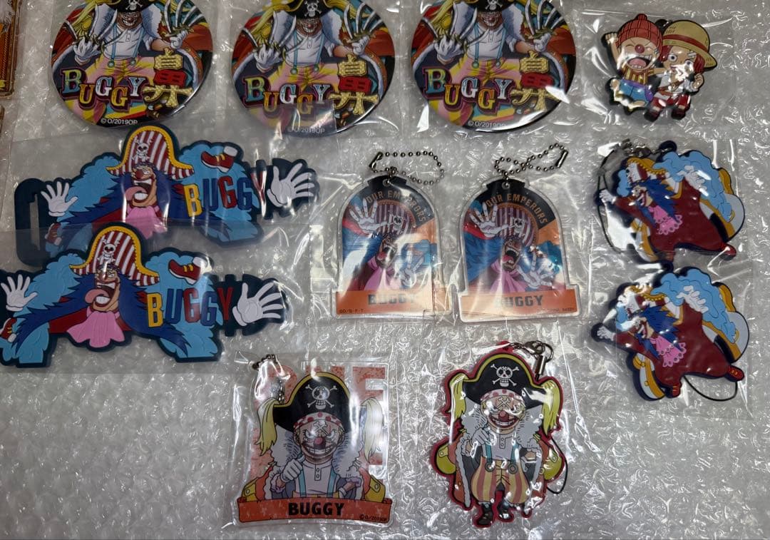 ワンピース　バギー　缶バッジ　麦わらストア限定　一番くじ