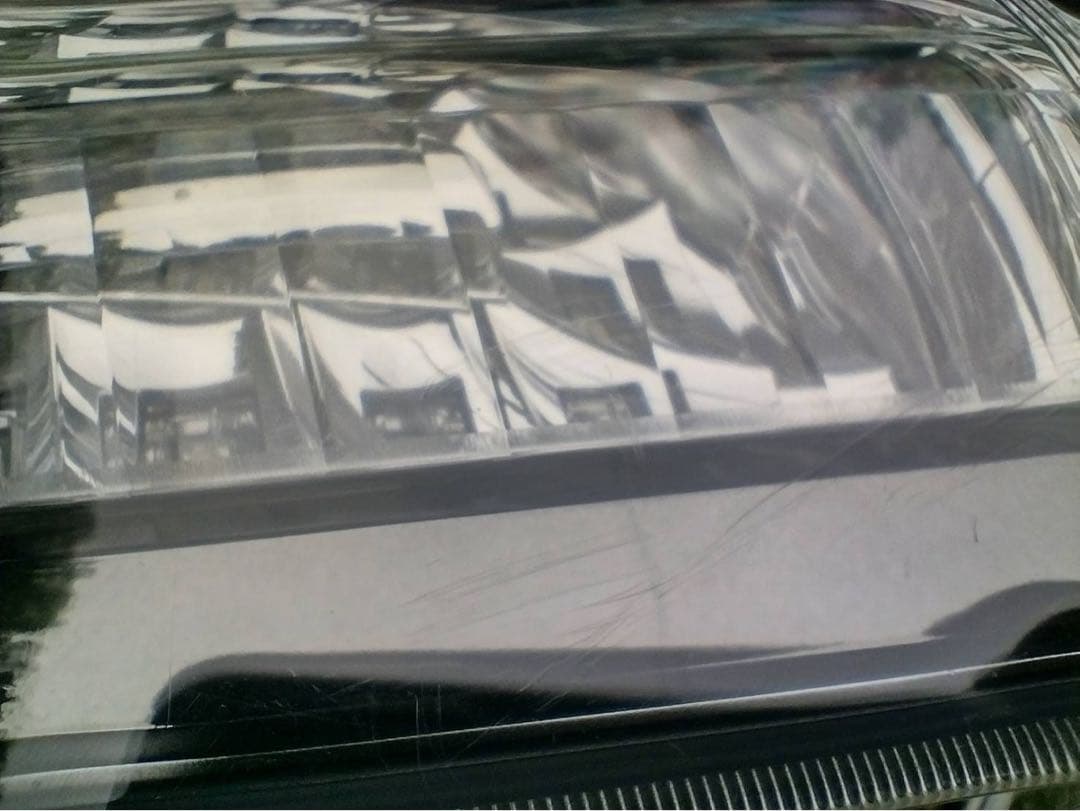 ２０ヴェルファイア純正テールランプ